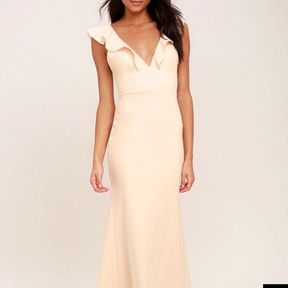 Lulu’s maxi blush v neck dress
